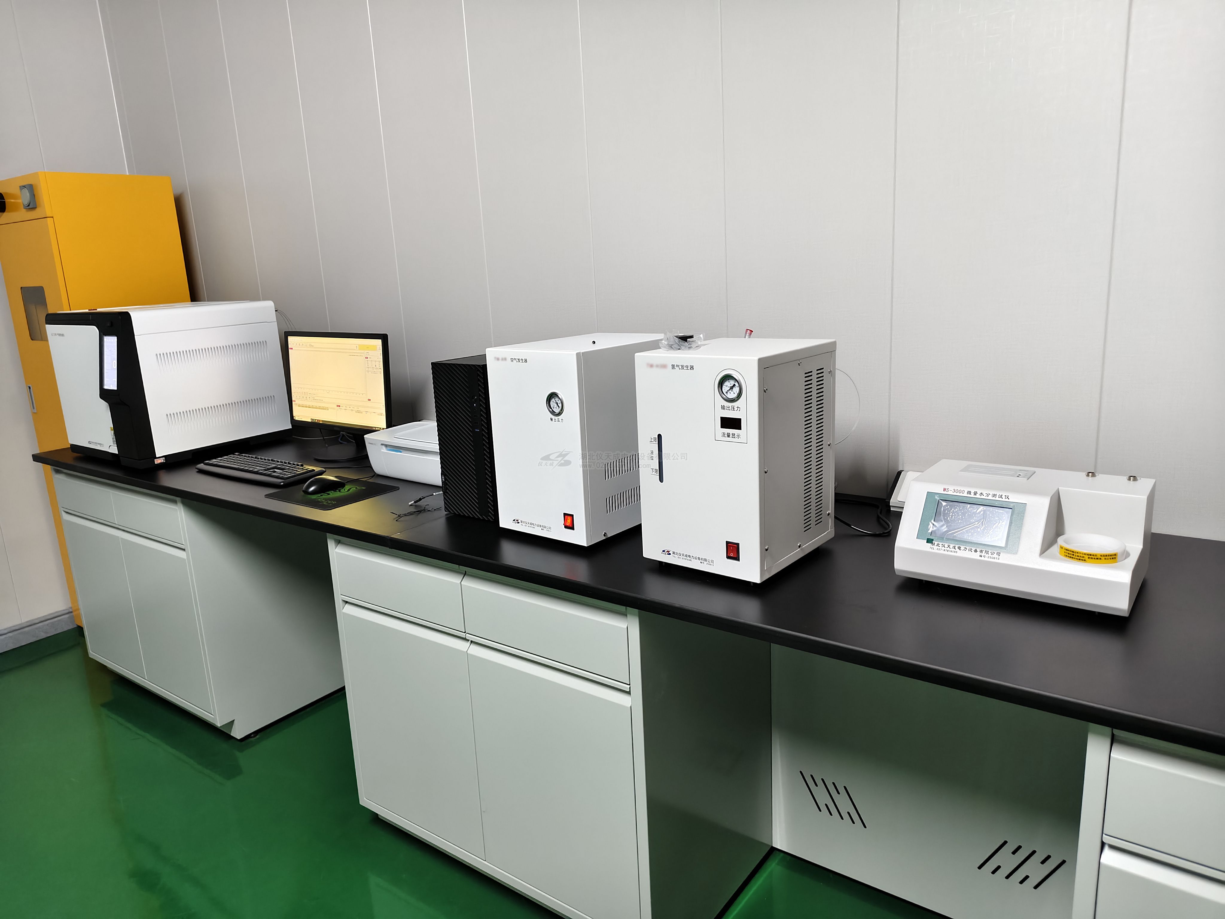 我司給江蘇客戶做氣相色譜儀售后服務